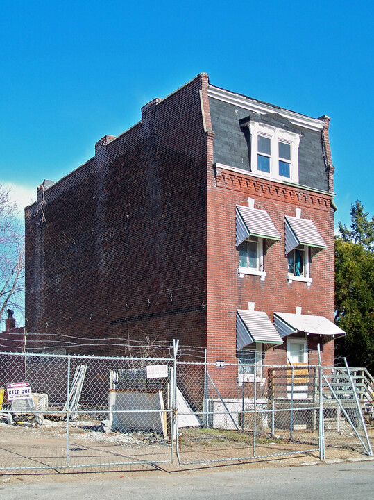 2710 Blair Ave in St. Louis, MO - Building Photo