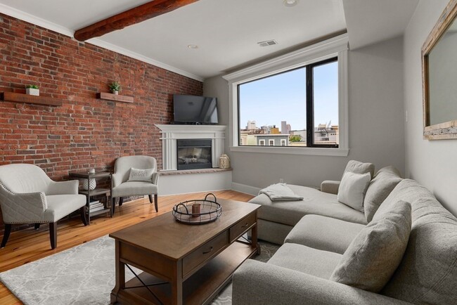 410 E 3rd St in Boston, MA - Building Photo - Building Photo