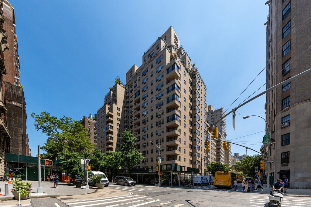 The Brevoort at 11 Fifth Avenue Apartments New York, NY Apartments For Rent