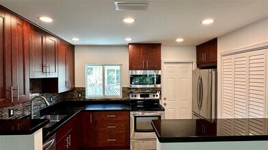 400 SW 9th St in Fort Lauderdale, FL - Building Photo - Building Photo