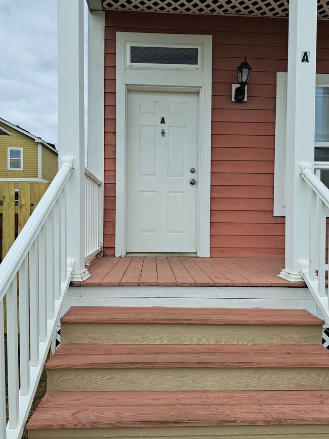 property at 2525 Esplanade St