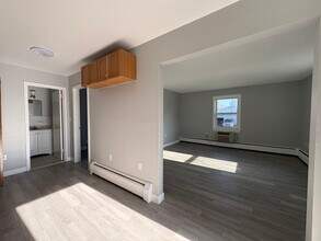 740 Ellsworth St in Bridgeport, CT - Building Photo - Building Photo