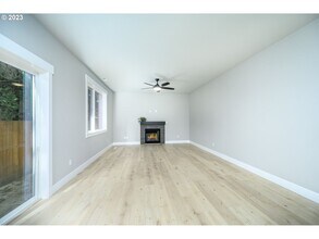 3198 E Province Ct in Newberg, OR - Building Photo - Building Photo