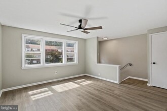934 Circle Dr in Arbutus, MD - Building Photo - Building Photo