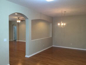 7729 Grasmere Dr in Land O Lakes, FL - Building Photo - Building Photo