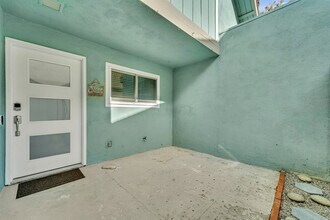 2779 E Harbor Blvd in Ventura, CA - Building Photo - Building Photo
