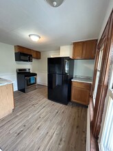 4653 Horton Rd-Unit -4653 Horton Rd (2nd Floor North) in Garfield Heights, OH - Building Photo - Building Photo