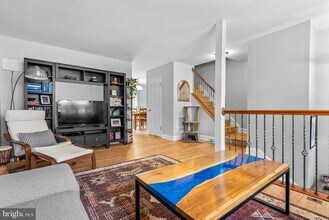 1034 Copperstone Ct in Rockville, MD - Building Photo - Building Photo