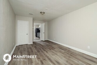 3701 Candlebluff Dr in San Antonio, TX - Building Photo - Building Photo