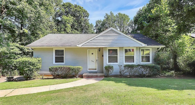 1843 Camp Greene St in Charlotte, NC - Building Photo - Building Photo