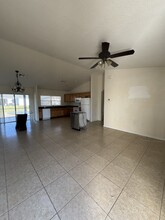 2602 24th St SW in Lehigh Acres, FL - Foto de edificio - Building Photo