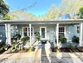 5023 SW 59th Ave in Miami, FL - Building Photo - Building Photo