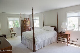 301 Ludlow Ave in Spring Lake, NJ - Foto de edificio - Building Photo