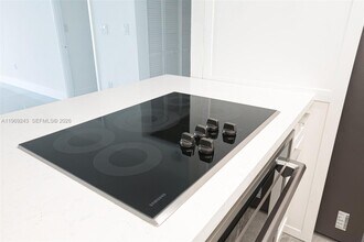 6801 Indian Creek Dr in Miami Beach, FL - Foto de edificio - Building Photo