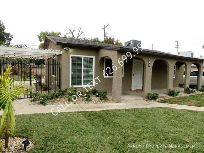 property at 808 Beckville St