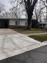 445 Tomahawk St in Park Forest, IL - Building Photo