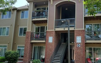 2450 Windrow Dr in Fort Collins, CO - Building Photo