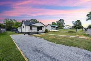 2631 Carson Ave in Knoxville, TN - Building Photo