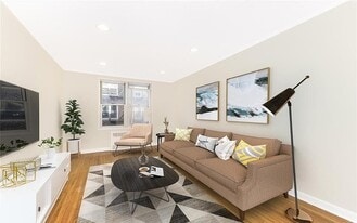 2102 Holland Ave in Bronx, NY - Building Photo