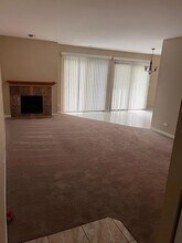 1544 Williamsburg Dr in Schaumburg, IL - Building Photo - Building Photo