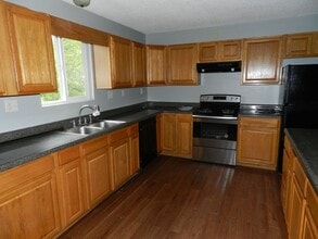 14558 Holloway Ln in St. Robert, MO - Building Photo - Building Photo