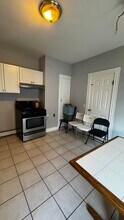 16 Dexter St, Unit 2 in Medford, MA - Building Photo - Building Photo