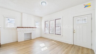 362 N Holyoke Pl in Wichita, KS - Building Photo - Building Photo