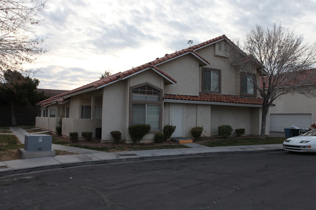 Rainbow Gardens in Las Vegas, NV - Foto de edificio - Building Photo