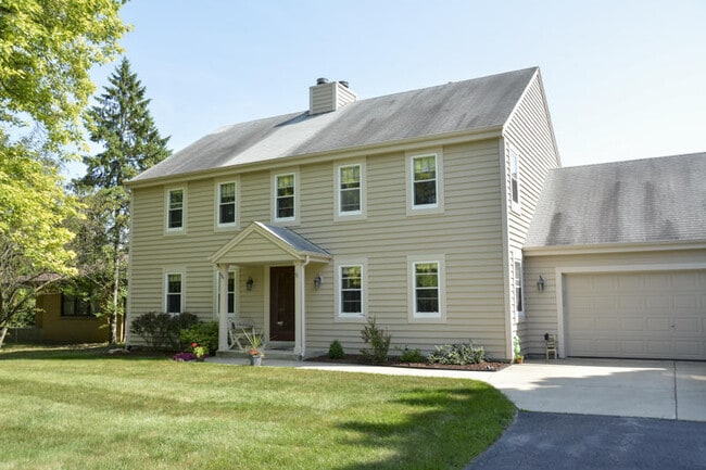 property at 7825 W Puetz Rd