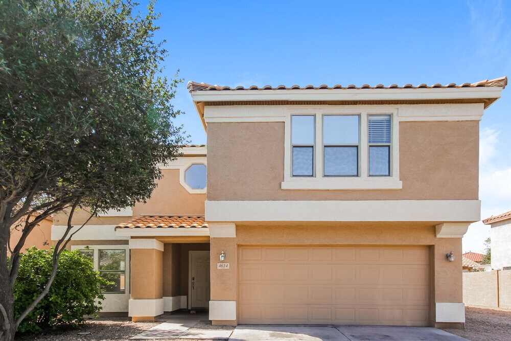 4614 N 92nd Ln in Phoenix, AZ - Building Photo