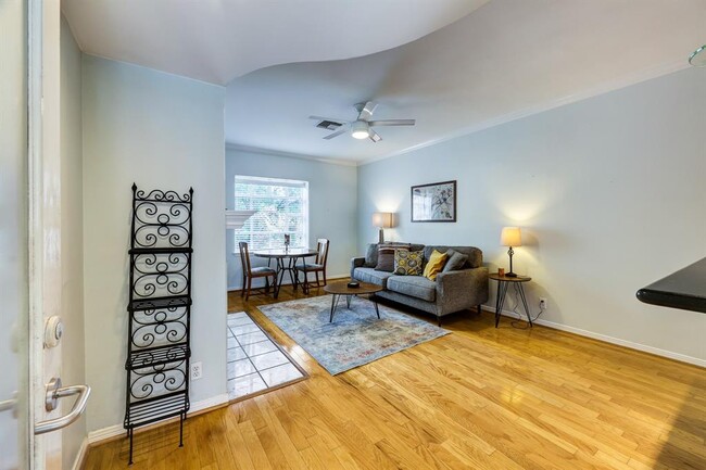 property at 4004 Montrose Blvd