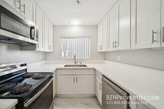 326 Serrano Ave in Los Angeles, CA - Building Photo - Building Photo