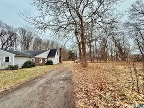 79 Elmwood Heights in Colchester, CT - Building Photo - Building Photo