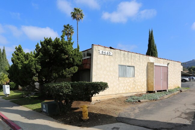 8445 Graves Ave in Santee, CA - Building Photo - Building Photo