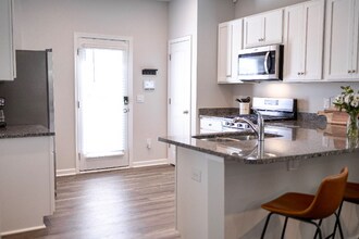 47 Society Wy in Wilmington, NC - Building Photo - Building Photo