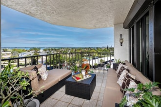 736 Island Way in Clearwater, FL - Building Photo - Building Photo