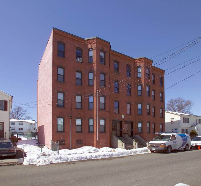 65-67 Center St in Holyoke, MA - Foto de edificio