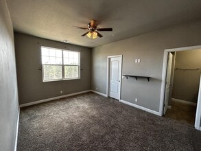 2465 W Cripple Creek Dr in Flagstaff, AZ - Building Photo - Building Photo