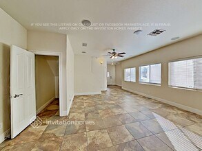1676 Little Crow Ave in Las Vegas, NV - Building Photo - Building Photo