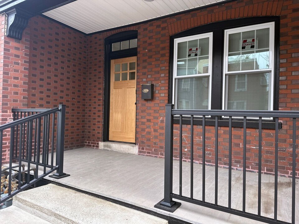 528 Manor St in Lancaster, PA - Building Photo