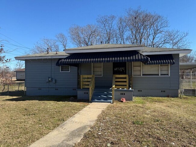 property at 2917 33rd Way N