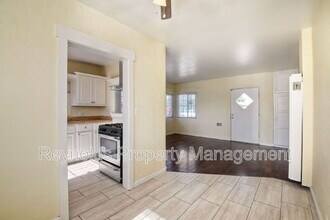 3343 Chamoune Ave in San Diego, CA - Building Photo - Building Photo