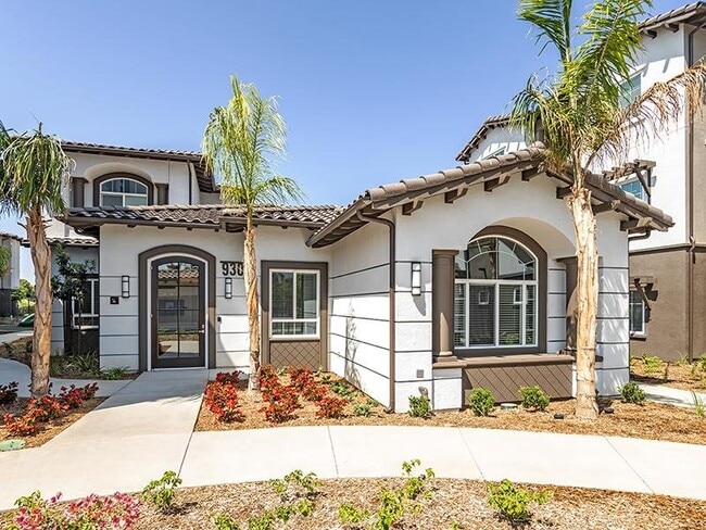Sereno in Chula Vista, CA - Building Photo - Building Photo