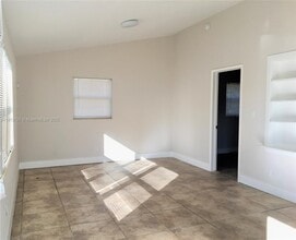 209 SW 14th St in Dania Beach, FL - Building Photo - Building Photo