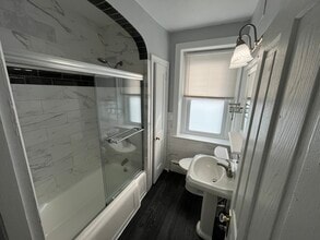 626 Knapp Rd, Unit 2 in Lansdale, PA - Building Photo - Building Photo