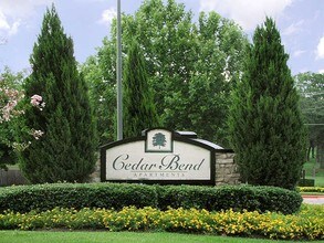Cedar Bend Apartments in Arlington, TX - Building Photo - Building Photo