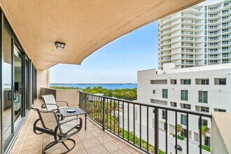 4200 N Ocean Dr, Unit 1-705 in Riviera Beach, FL - Building Photo - Building Photo