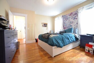 147 Jordan Rd, Unit 1 in Brookline, MA - Building Photo - Building Photo