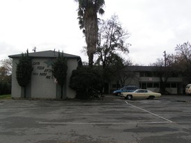 Linda Villa Apartments