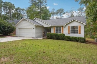 3149 Lakeview Pkwy in Villa Rica, GA - Foto de edificio - Building Photo